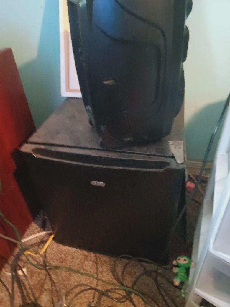 Mini Fridge 