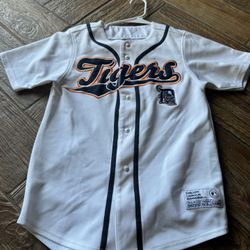 Detroit Tigers Youth Size Large