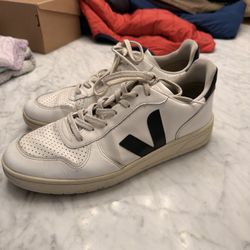 Veja Mens Sneakers 11.5