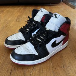 Air Jordan 1 Retro High OG ‘Black Toe’ (2013)