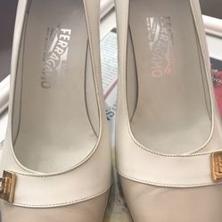 Ferragamo shoes designer