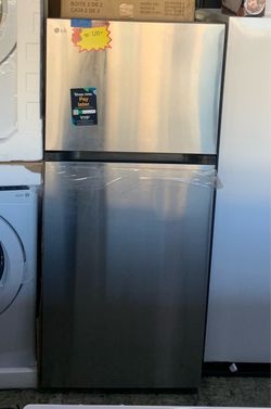 LG Stainless Steel Top-Freezer Refrigerator