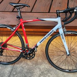 NOVARA Strada Road Bike - Shimano 105 