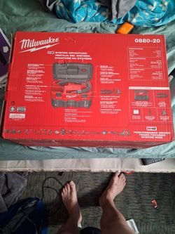 Milwaukee vacuum 2 gallon