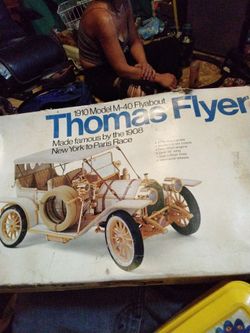 Thomas flyer  1910 model M-40 flyabout