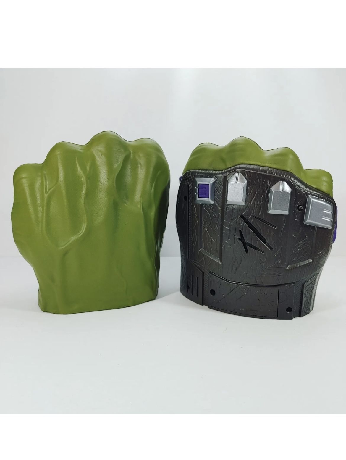 Hasbro Marvel Hulk Smash FX Fists Thor Ragnarok Motion Activated Sound Tested