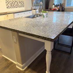 FREE Granite and Cabinets (You Dismantle & Haul Away)