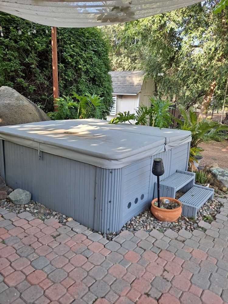 Jacuzzi for Sale in Alpine, CA OfferUp