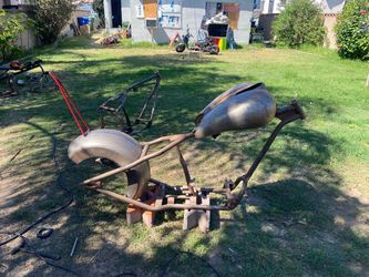 Harley Davidson Rigid chopper frame DNA with tank and fender