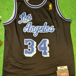 LA LAKERS SHAQ JERSEY SIZE MEDIUM 