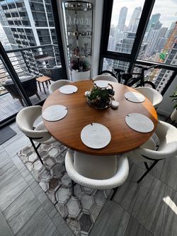 Dining room set