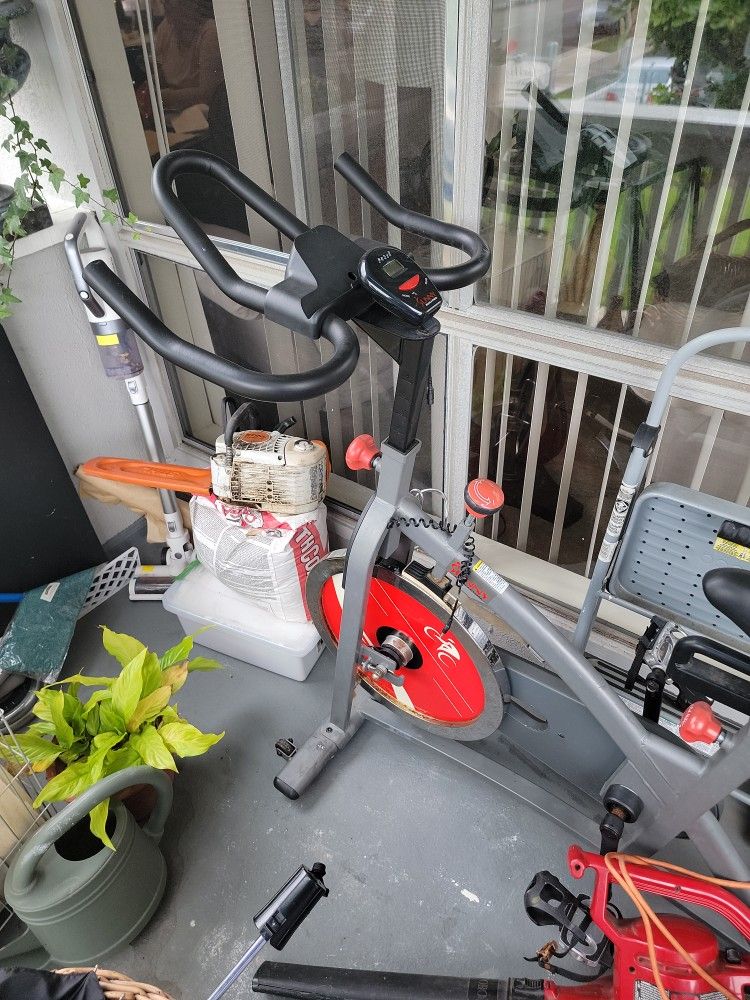 Stationary Exercise Bike