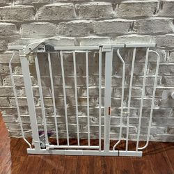 2 Baby Gate