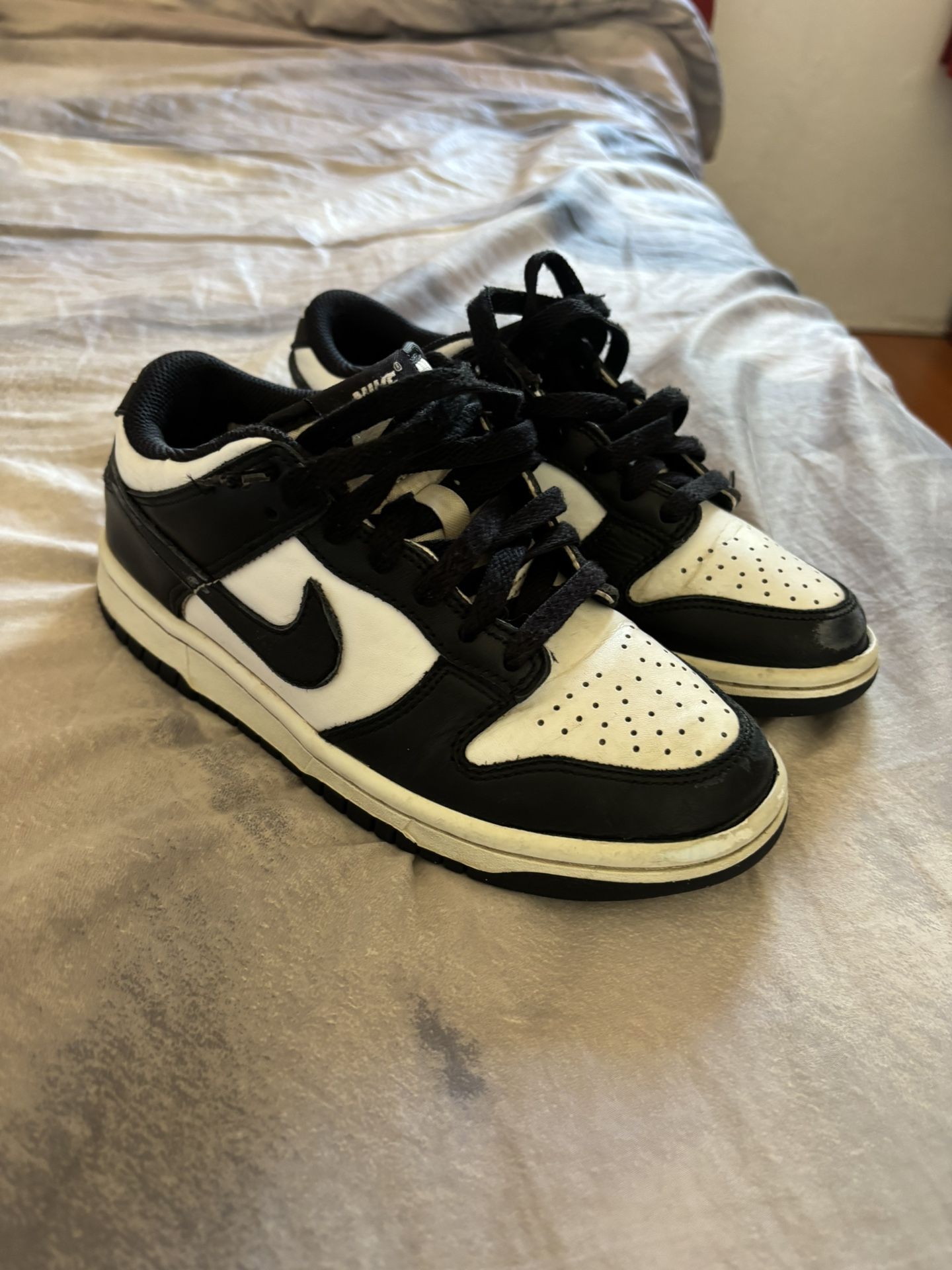 Nike Panda Big kid Size 3.5