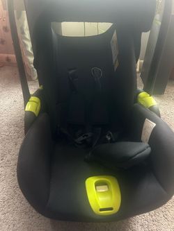 Infant Car Seat Black and Green