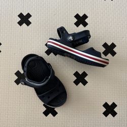 CROCS Kids Navy Blue Hook-and-Back Strap Sandals