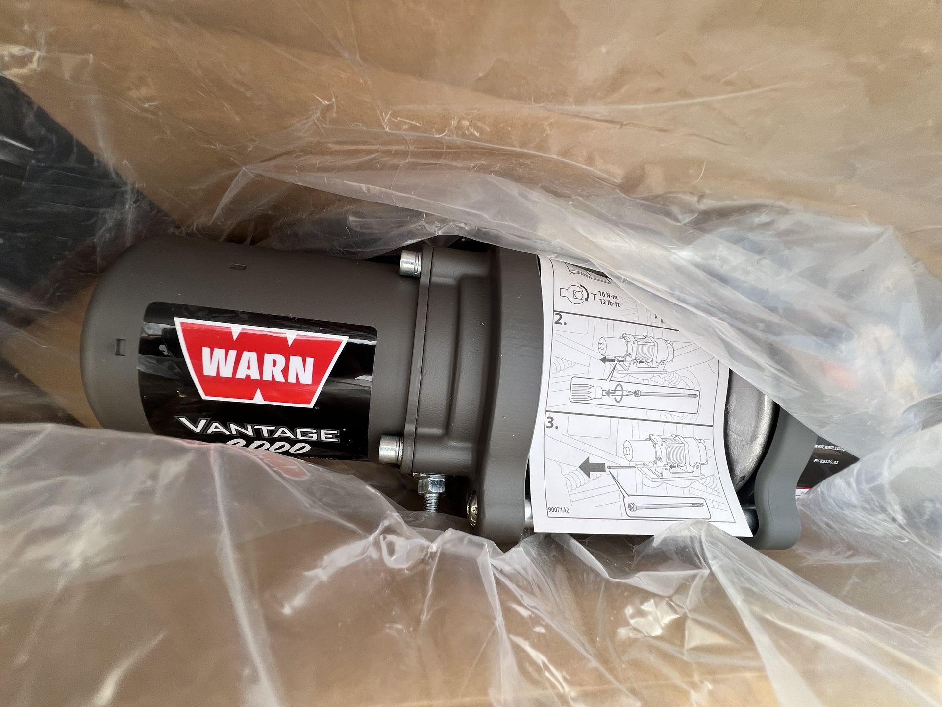 WARN Vantage 2000 Winch for Sale in Renton, WA - OfferUp