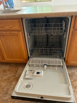 Whirlpool Built-In Dishwasher