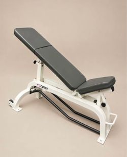 Cybex 5435 Commercial Adjustable Bench – Flat/Incline