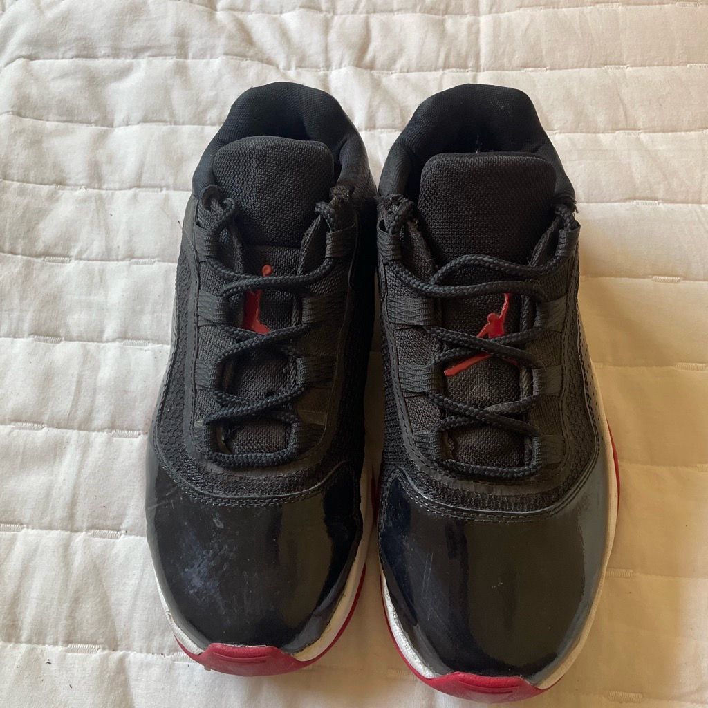 Air Jordan 11 CMFT Low 'Bred' DM0851-005