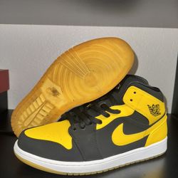 JORDAN 1 NEW LOVE SIZE 11