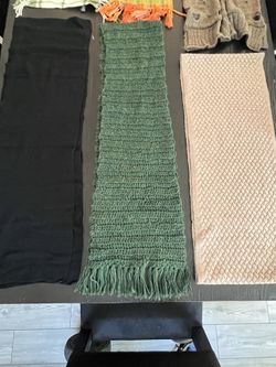 Scarfs 