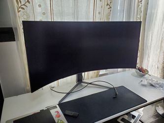 LG - UltraGear 45” OLED Curved