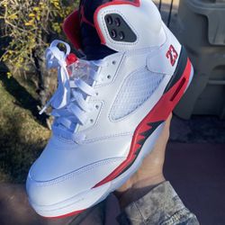Jordan 5 Fire Red