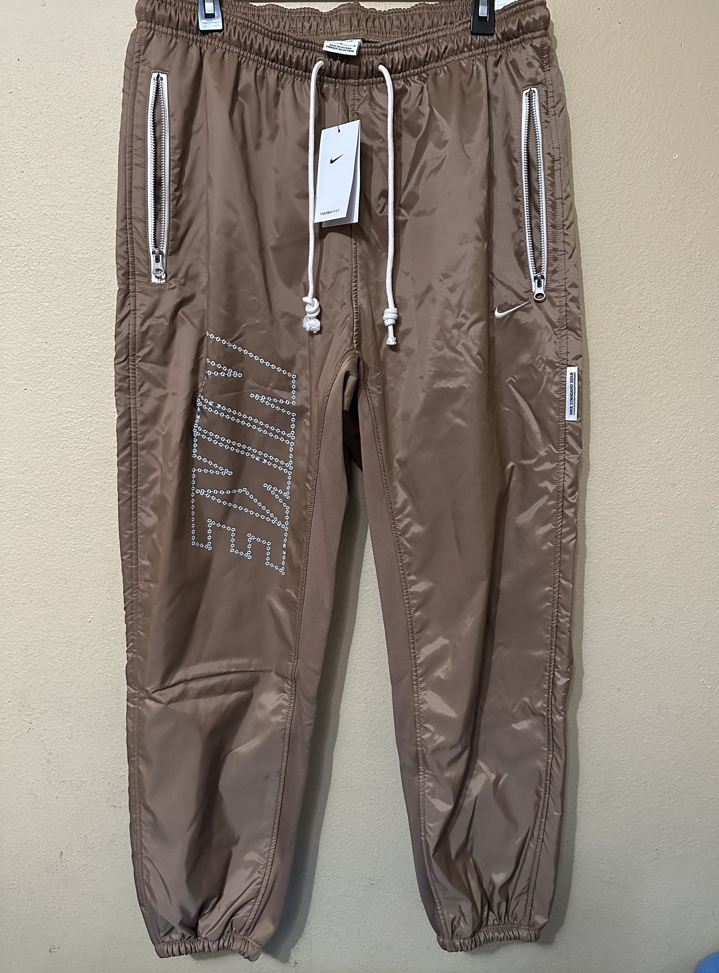 Nike Men’s Pants 👖 Size # L  $60 Firm