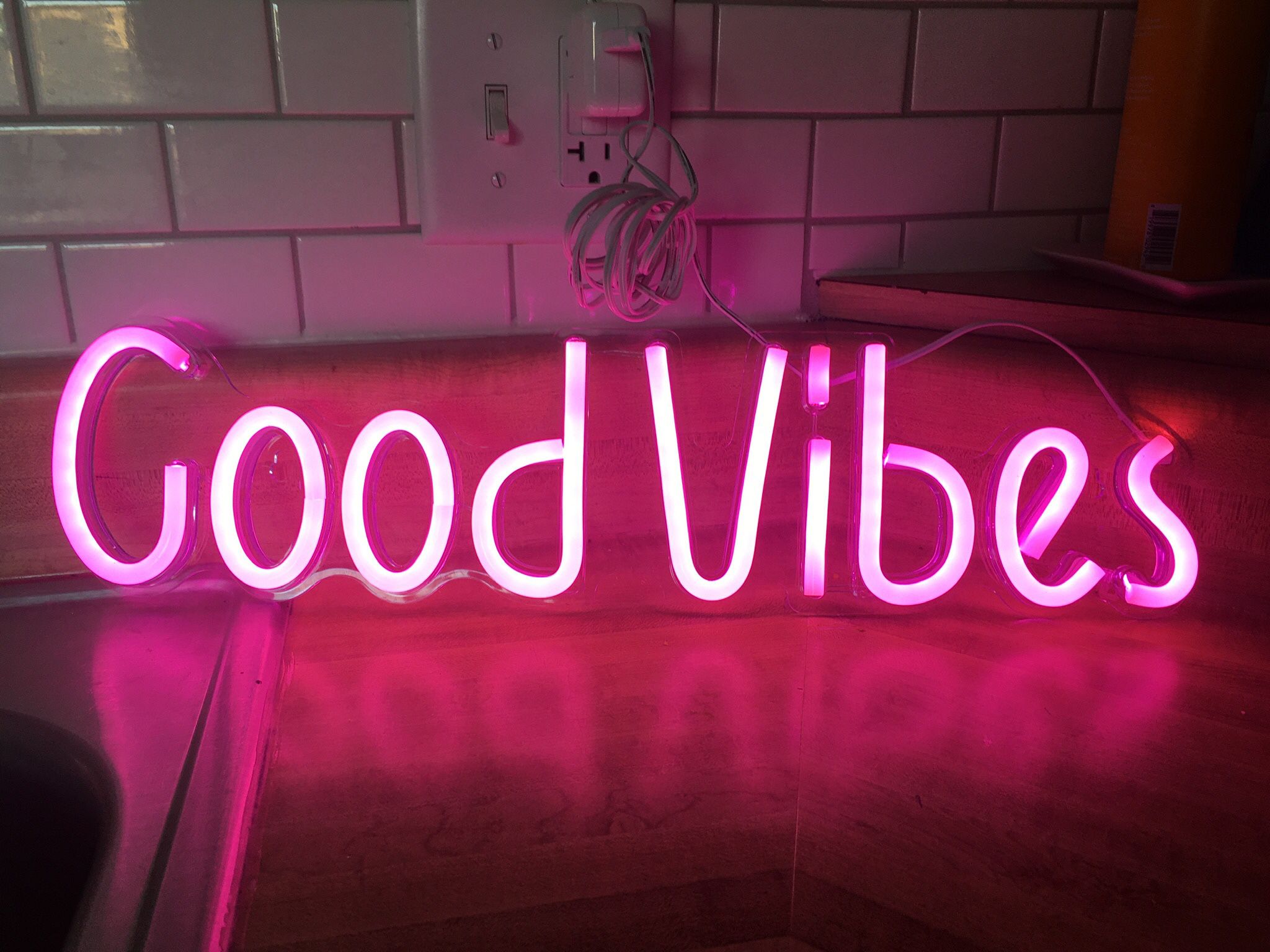 Good Vibes Neon Sign (19.5 X 5 Inch)