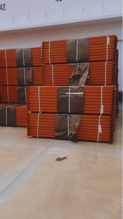 Pallets racking systems