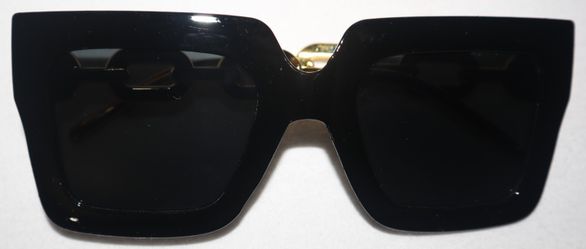 High Fashion Oversized Sunglasses - Women's Large Frame Square - No Glare Black