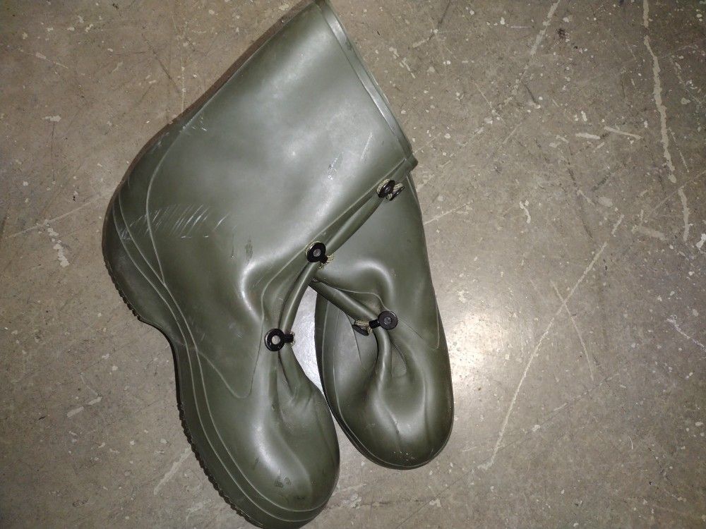 Protective Rubber Over Boots 
