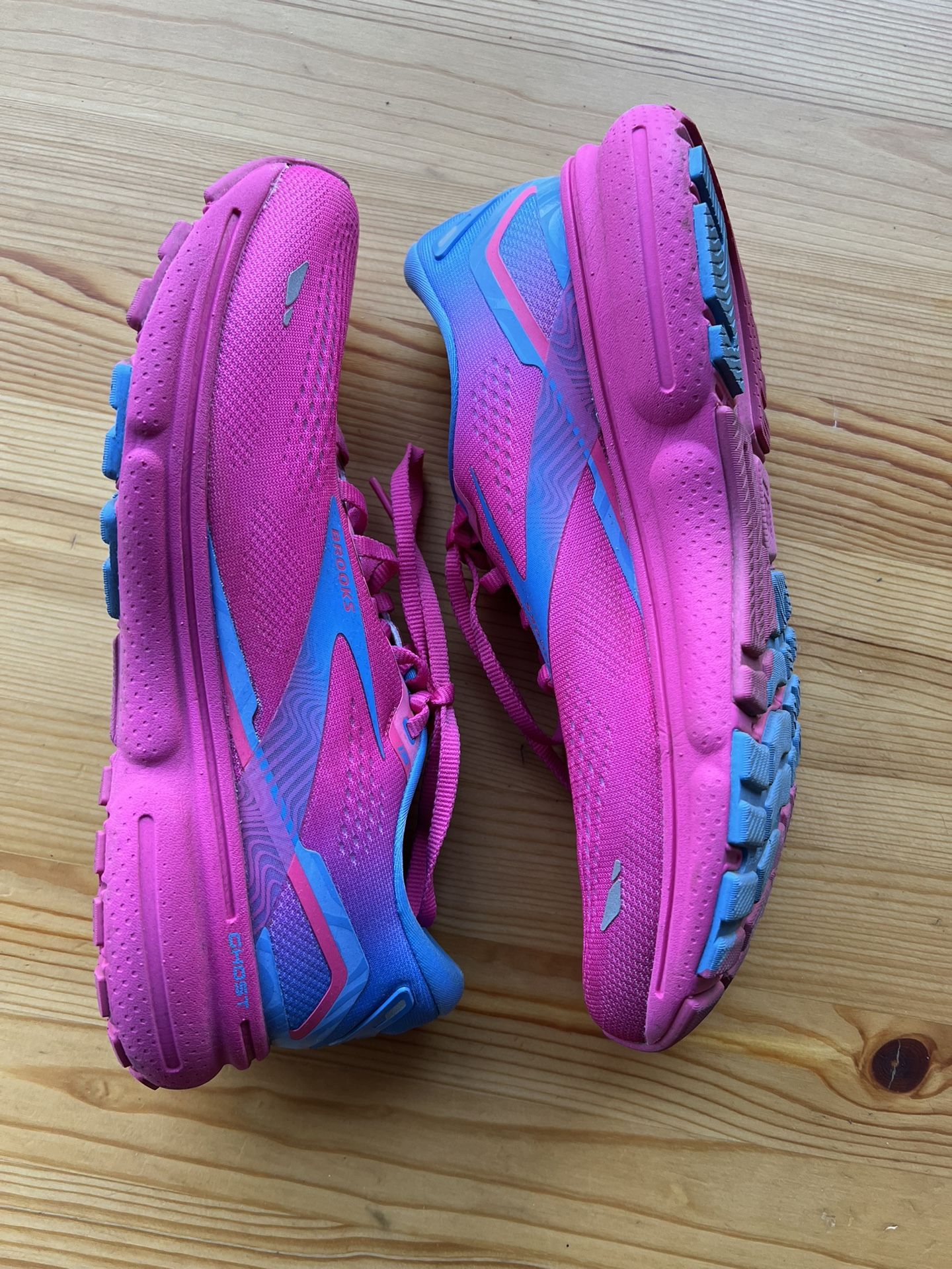 SIZE 8.5 Brooks Glycerin 20 Women's- MOVING OUT SALE ✈️