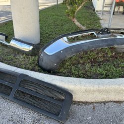Dodge ram Bumpers (Front & Rear) Grille included. No Front bumper brackets