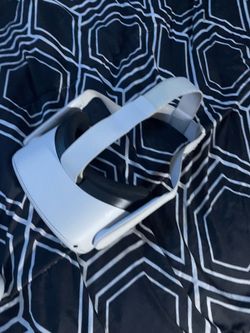 Meta quest oculus two read description