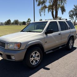 2000 Nissan Pathfinder Se 