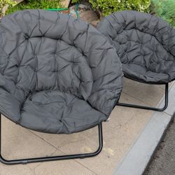 2) Saucer Chairs Folding Like Papasan Chair Pair Black Padded Tuft Seat Good Shape $20 Each Or $30/Pair 