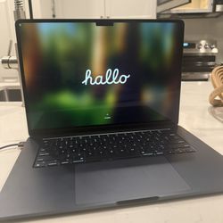 MacBook Air 2024 M3 15” Midnight 