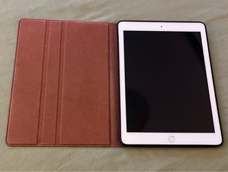 iPad 128GB (6th Gen)