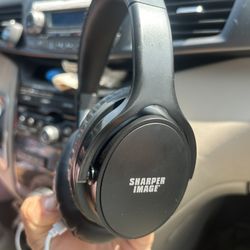 Bluetooth earphones