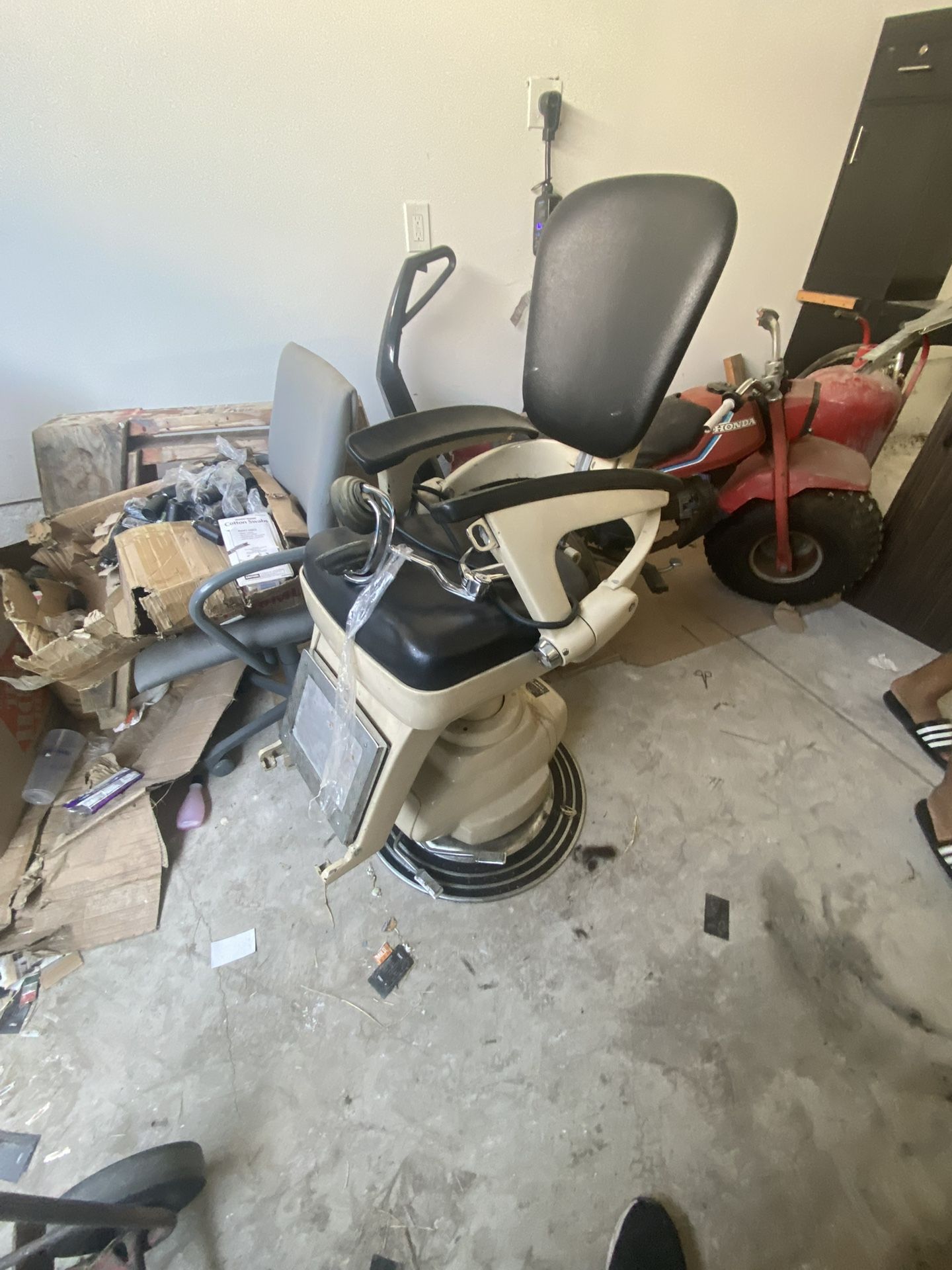 Antique Ritter Dental Chair – Classic Electric, Works Great