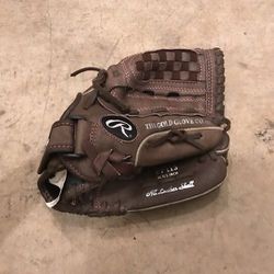 Women’s Softball Glove
