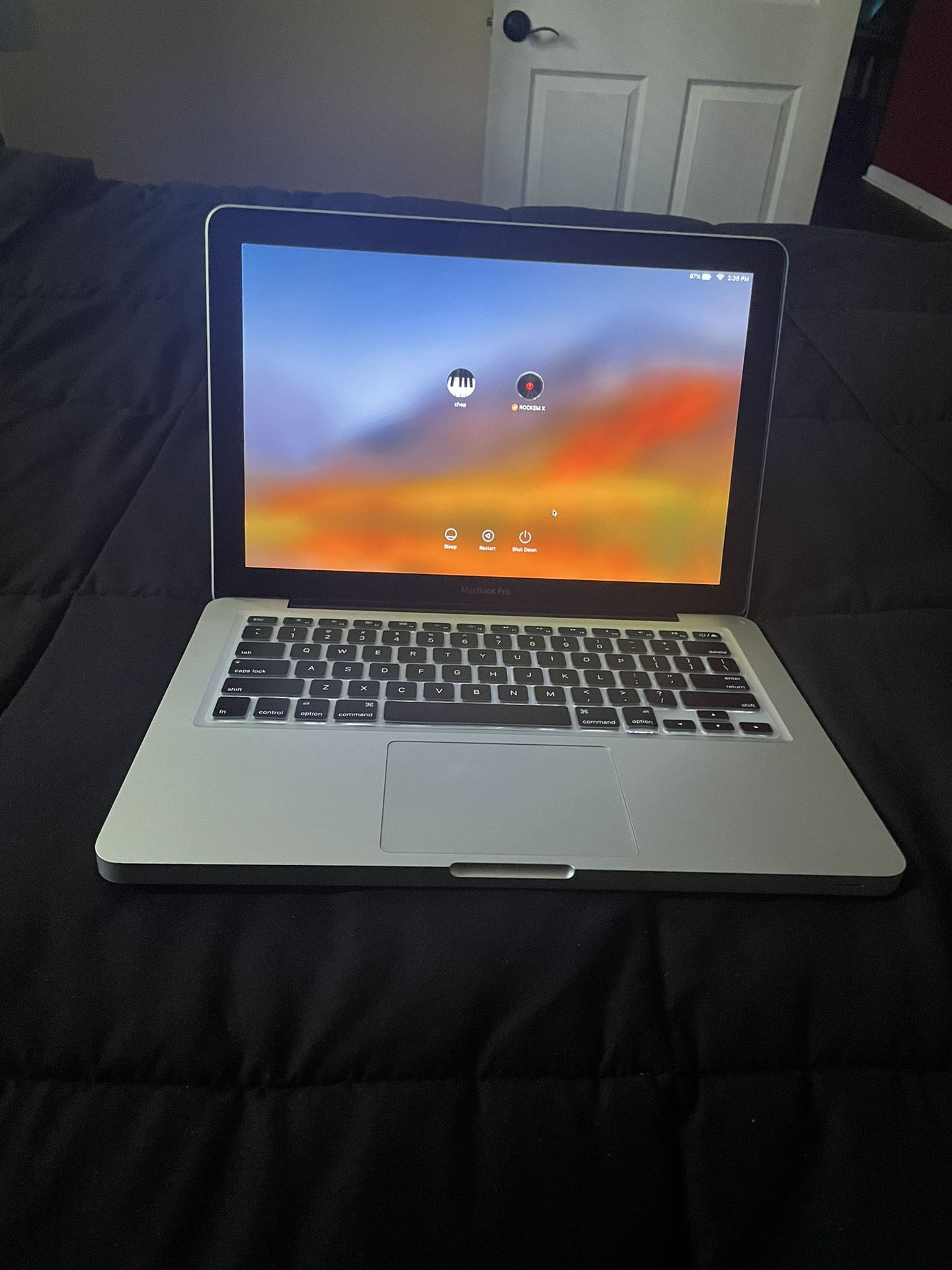 MACBOOK PRO 2010 (13 INCH)