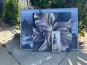 Free frames and canvas decor *no holds first come first serve*