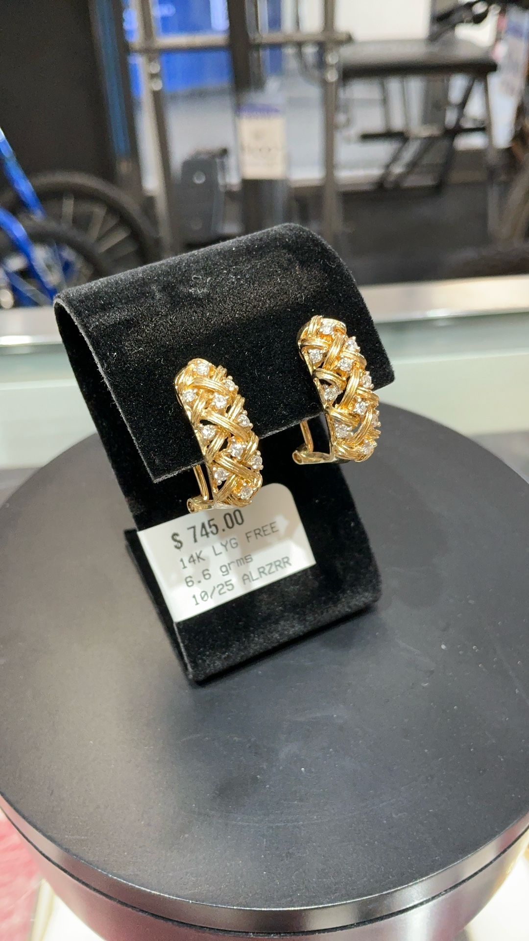 14k Earrings With Diamonds