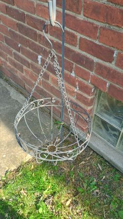 3 Hanging Metal Flower Baskets