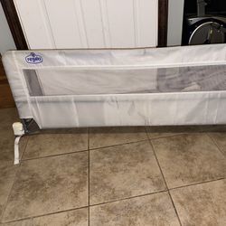 Regalo Toddler Rail 
