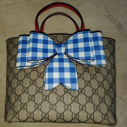 Gucci Supreme GG Canvas Bow Tote