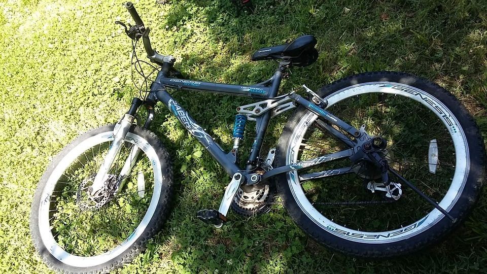 26in Mt Bike Genesis Saber 2600 Bike
